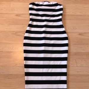 Black & White Striped Body Con Midi Dress Size 4